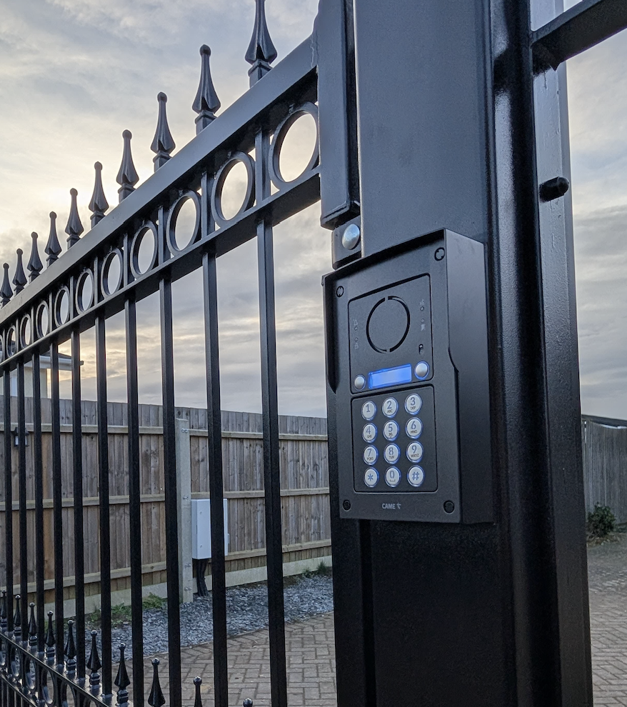 Electric Gate Installation in Nairobi β What You Need to Know Before You Buy