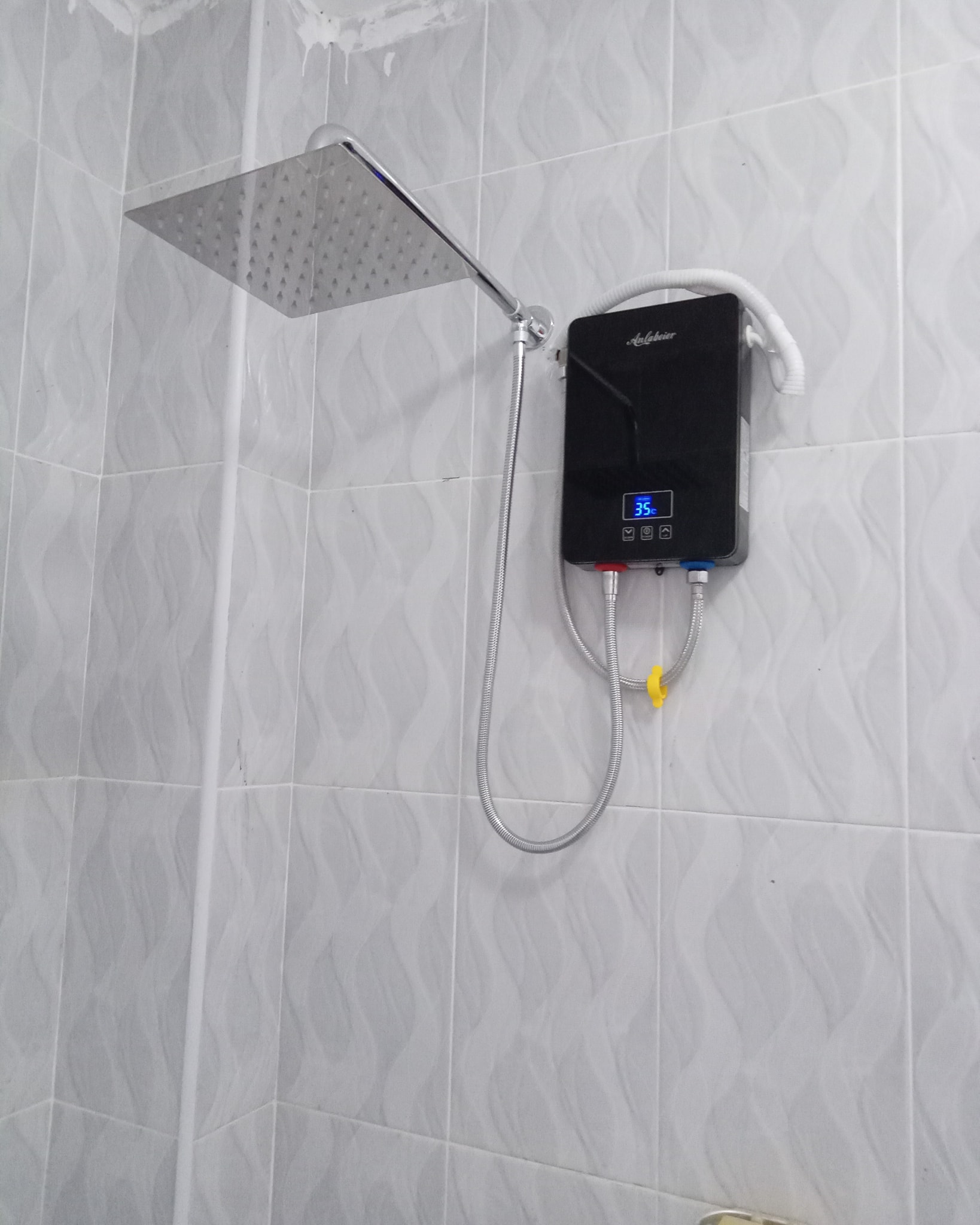Anlabeier Instant Water Heater + Rain Shower – All Water Types